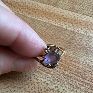 Gold and light, amethyst and diamond Women's Ring